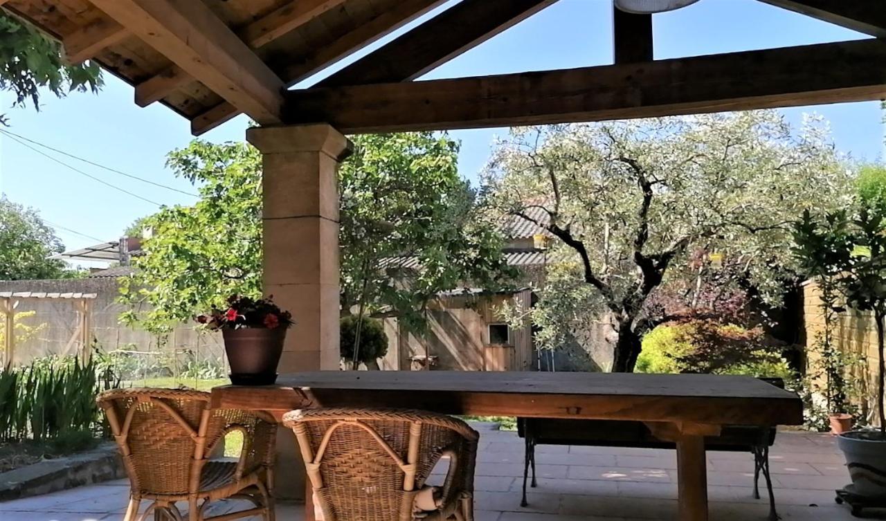 Le Micocoulier Apartment *